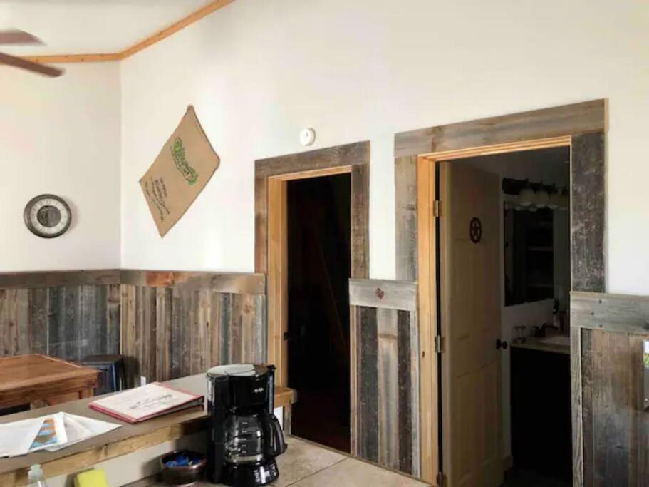 Cottonwood Creek Cabins - Alpine, Tx מראה חיצוני תמונה