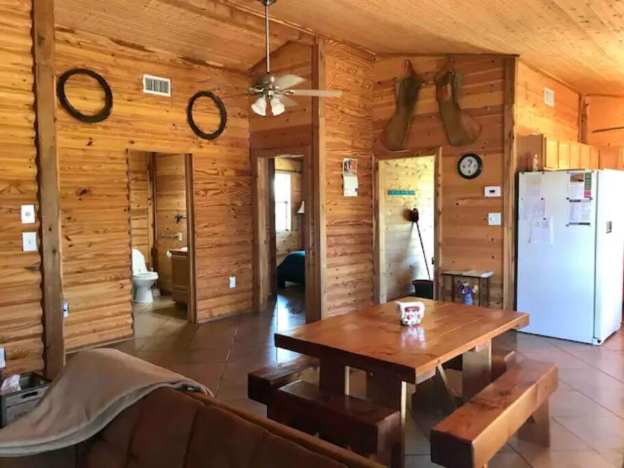 Cottonwood Creek Cabins - Alpine, Tx מראה חיצוני תמונה