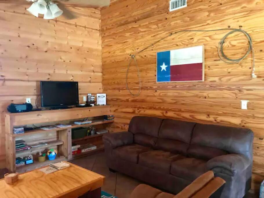 Cottonwood Creek Cabins - Alpine, Tx מראה חיצוני תמונה