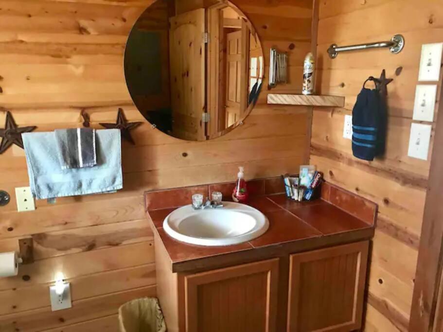 Cottonwood Creek Cabins - Alpine, Tx מראה חיצוני תמונה
